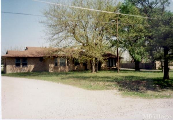 Photo of Peach Street Mobile Home Park, Grapevine TX