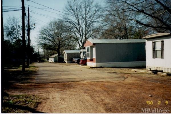 Photo of Alkins Mobile Home Park, Nacogdoches TX