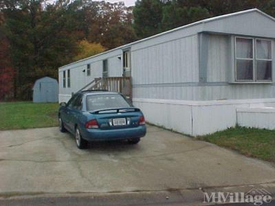 Photo 4 of 9 of park located at 458 Severn Road Suite 100 Newport News, VA 23602