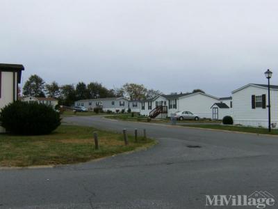 Photo 5 of 20 of park located at 11623 Meadows Park Dr Fredericksburg, VA 22407