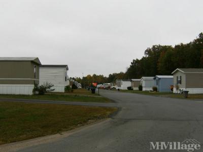 Photo 2 of 20 of park located at 11623 Meadows Park Dr Fredericksburg, VA 22407