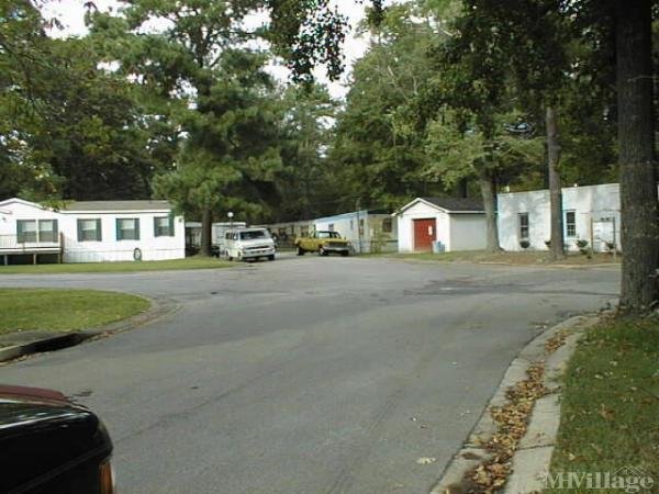 Photo of Edmonds Corner Mobile Home Community, Chesapeake VA