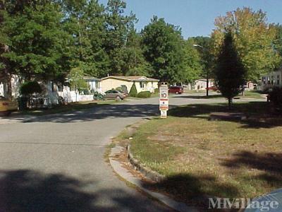 Photo 5 of 5 of park located at 3800 Pughsville Road #135 Suffolk, VA 23435