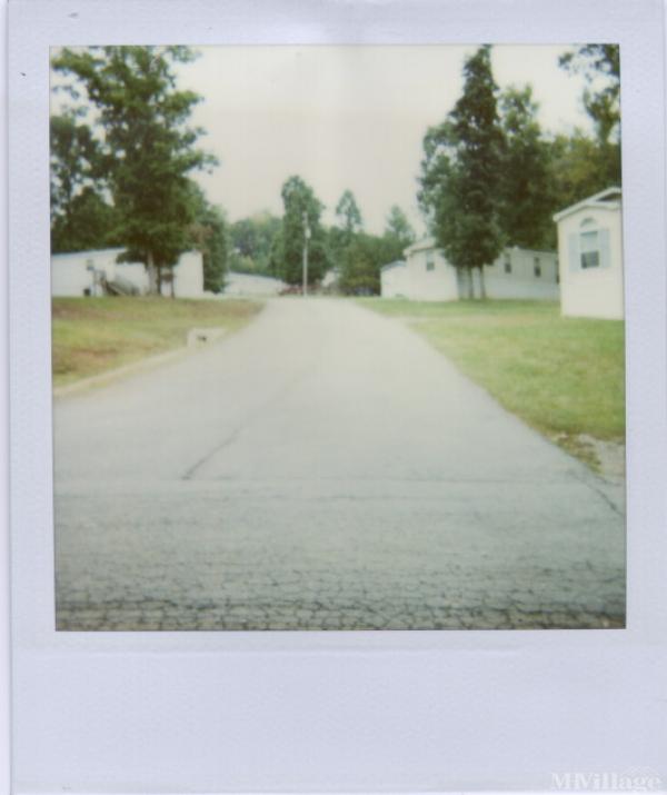 Kingsmill Crt Mobile Home Park in Ridgeway, VA MHVillage