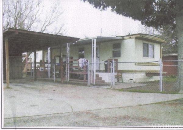 Photo of Vaughns Mobile Home Park, Puyallup WA