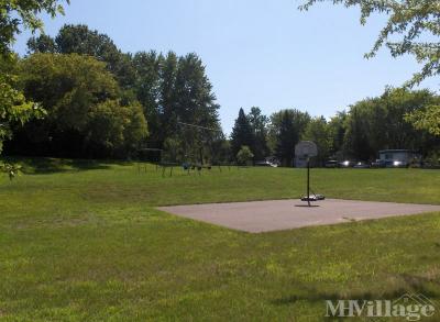 Photo 5 of 5 of park located at 5000 Bonnie Vale Ct Eau Claire, WI 54701