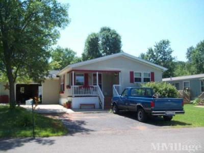 Colonial Gardens Mobile Home Park in Weston, WI | MHVillage