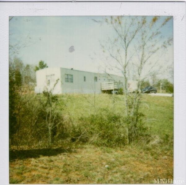 Photo of Amherst Mobile Home Park, Amherst VA