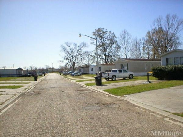 Photo 1 of 2 of park located at 18733 Samuels Road Zachary, LA 70791