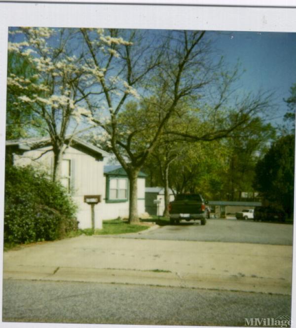 Photo 1 of 1 of park located at 2522 Hiatt St Greensboro, NC 27403