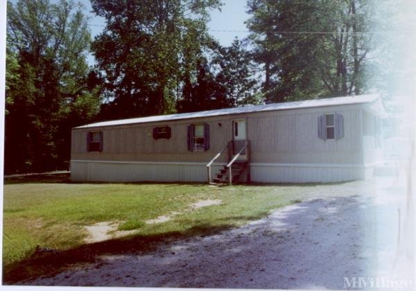 Photo of Country Living Mobile Home Park, Franklinton NC