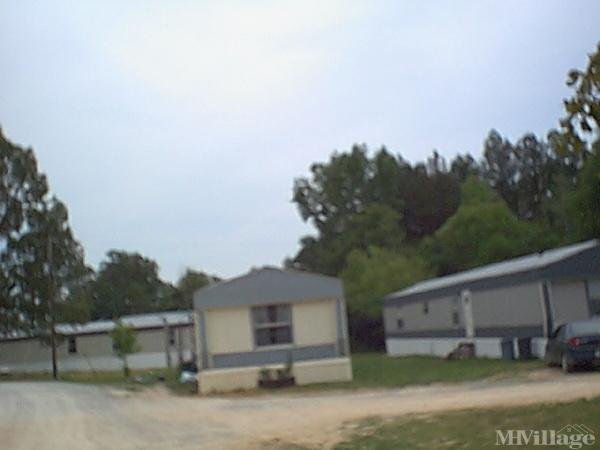 Photo of Barnett Trailer Park, Henderson TN