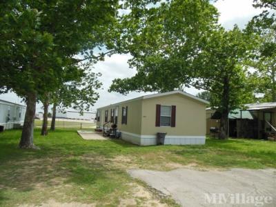 Mobile Home Park in Lytle TX