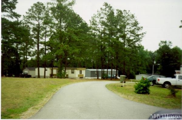 Photo of Ponderosa Mobile Home Park, Clayton NC