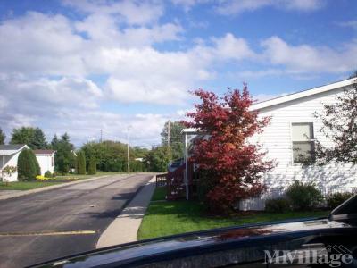Photo 2 of 13 of park located at 9002 Sheridan Rd Kenosha, WI 53143
