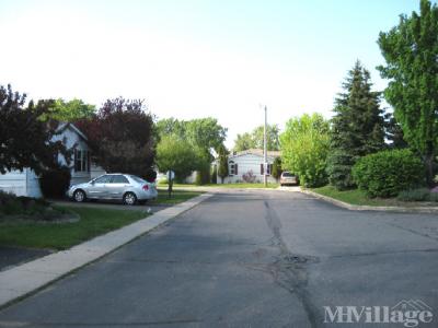 Photo 3 of 13 of park located at 9002 Sheridan Rd Kenosha, WI 53143