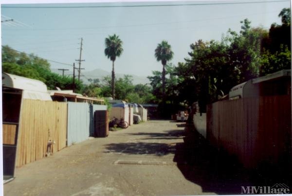 Photo of Deluxe Trailer Park, Santa Barbara CA