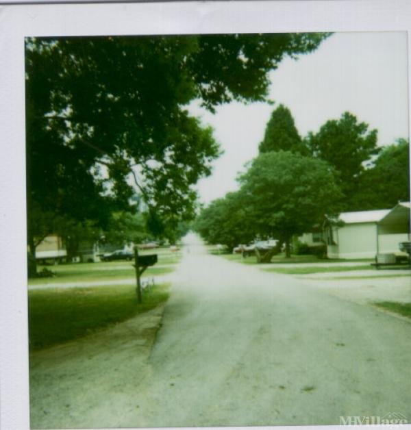 Photo 1 of 2 of park located at 2303 Highway 20 Decatur, AL 35603