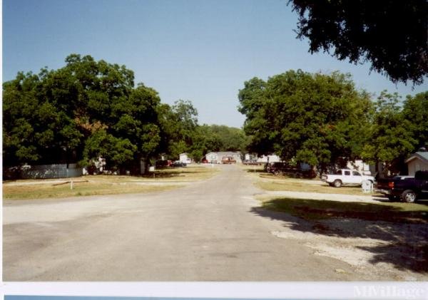 Photo 1 of 2 of park located at 1322 Ranchero Rd Kerrville, TX 78028