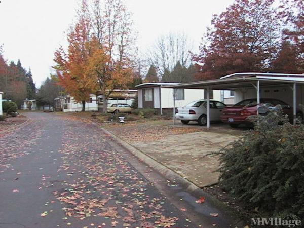 Photo 1 of 1 of park located at 4900 Royal Ave Eugene, OR 97402