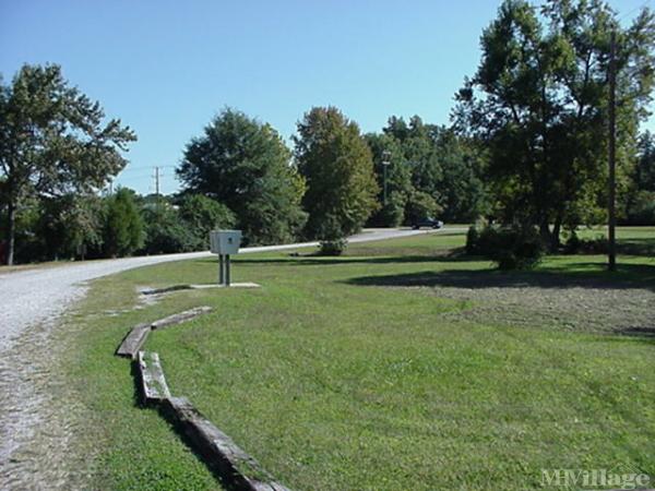 Photo 1 of 1 of park located at 612 Cedar Level Rd Hopewell, VA 23860