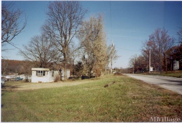 Photo 1 of 2 of park located at 873 East 420th Road Bolivar, MO 65613