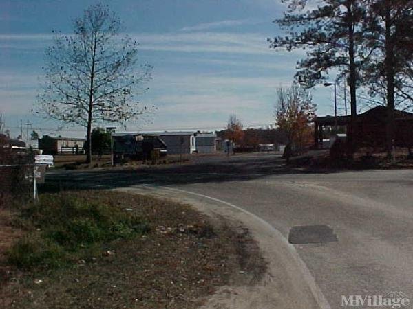Photo of Parkway Mobile Home Park, Fayetteville NC