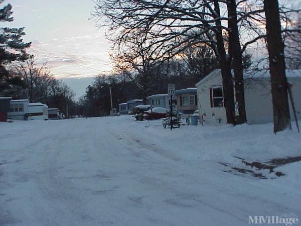 Photo of Edgewood Mobile Home Park, Mora MN