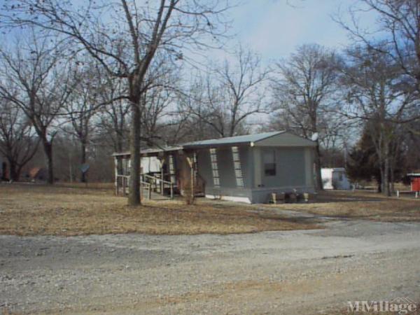 Photo 1 of 1 of park located at Pecan Grove Mhp Highway Locust Grove, OK 74352