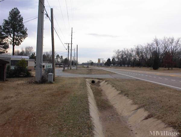 Photo 1 of 1 of park located at 2028 Highway 31 North Wetumpka, AL 36022