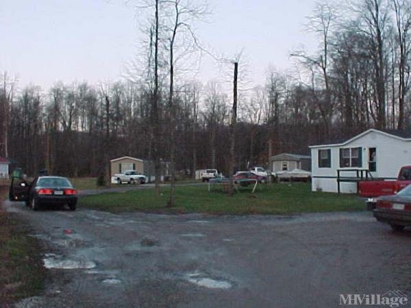 Photo 1 of 2 of park located at Accord Ln Fairdale, WV 25839