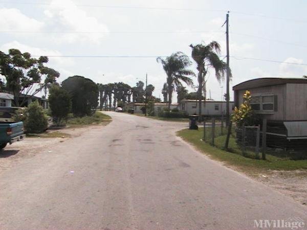 Photo of Golden Place Mobile Home Park, Pahokee FL