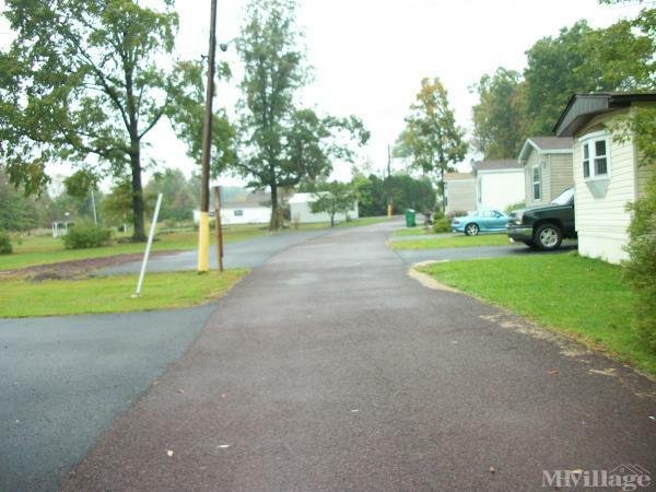 Photo of Hickory Lane Mobile Home Park, Quakertown PA