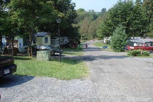 Photo 1 of 2 of park located at 785 Long Hollow Rd Buena Vista, VA 24416