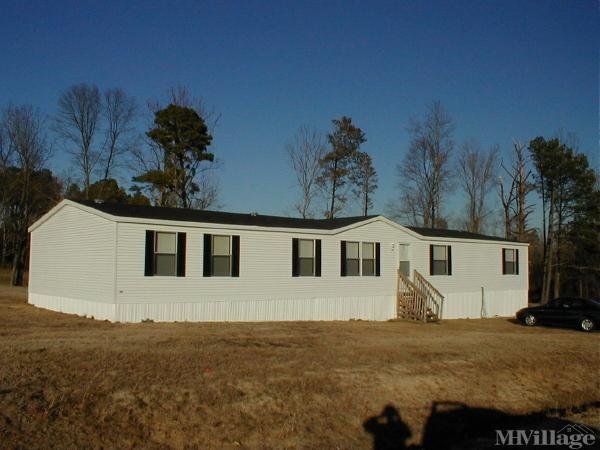 Photo of Traders Bluff Mobile Home Park, Coats NC