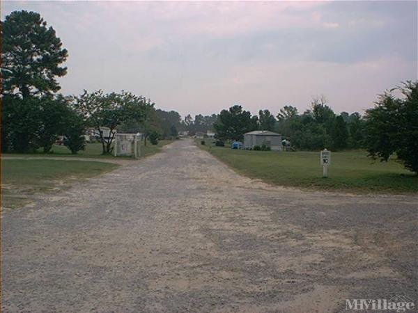 Photo of Field Crest Mobile Home Park, Drewryville VA