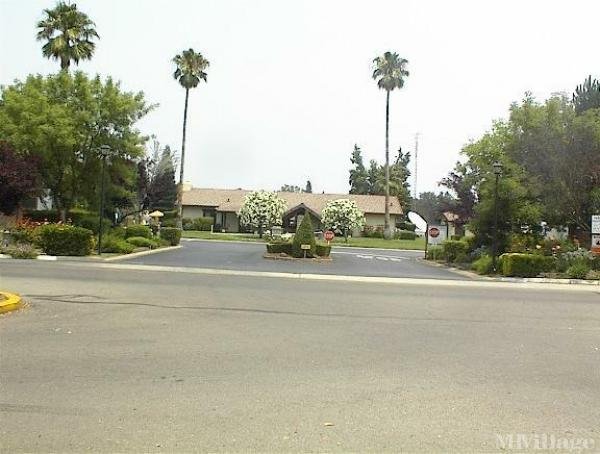 Photo of Country Villa Mobile Home Park, Roseville CA