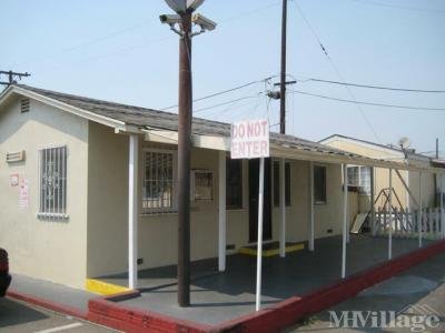 Mobile Home Park in Paramount CA