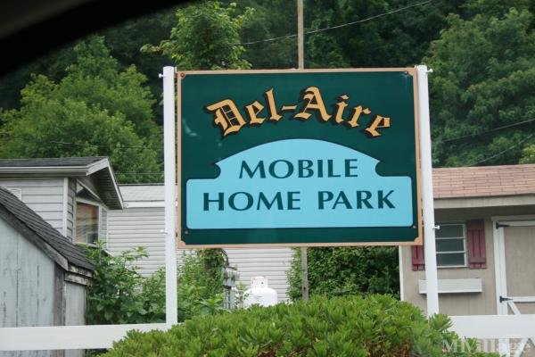 Photo of Del Aire Mobile Home Park, Easton PA