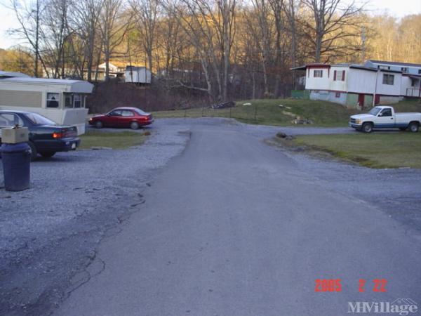 Photo 0 of 1 of park located at 185 Robbie Court Princeton, WV 24740