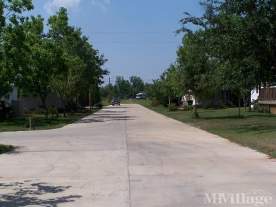 Photo 4 of 5 of park located at 9614 Us Highway 98 Fairhope, AL 36532