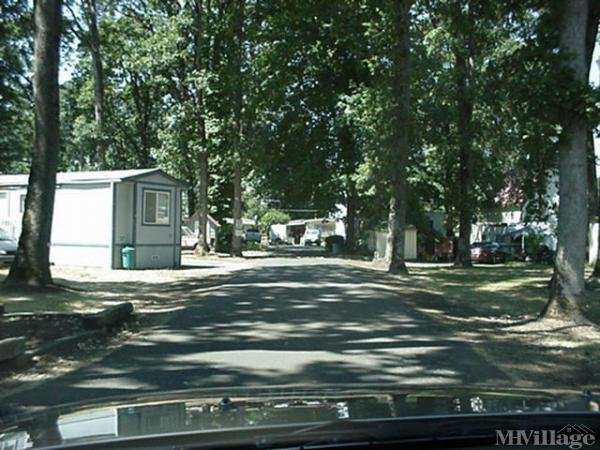 Photo of Belle Passi Mobile Home Park, Woodburn OR