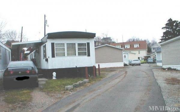 Photo of Broad Street Mobile Home Park, Jeannette PA