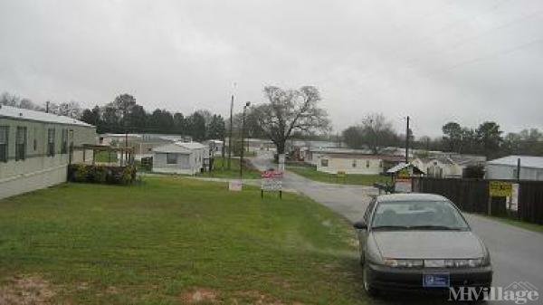 Photo of Arrowhead Mobile Home Park, Auburn AL