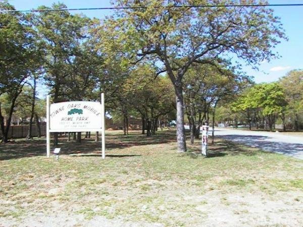Photo of Towne Oaks Mobile Home Park, Weatherford TX