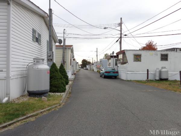 Steve's Mobile Home Park Mobile Home Park in East Brunswick, NJ | MHVillage