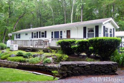 Photo 4 of 5 of park located at 229 Killingworth Turnpike Clinton, CT 06413