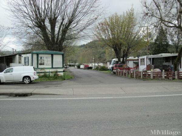 Photo 1 of 2 of park located at 2571 NE Stephens St Roseburg, OR 97470