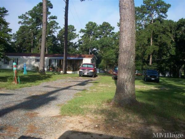 Photo 1 of 2 of park located at 1752 Pitkin Rd Leesville, LA 71446