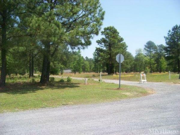 Photo 1 of 2 of park located at 2661 Smith Rd. Darlington, SC 29532